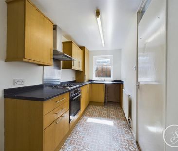 2 bedroom terraced house to rent - Photo 6