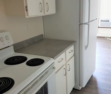 31 Centennial St, Regina - Photo 2