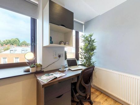 Studio to rent - Photo 2