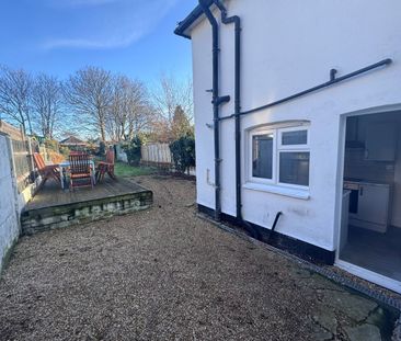 2 Bed Semi-Detached House, Spring Road, SO19 - Photo 6