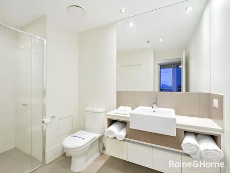 Riverfront Opulence at Mantra on the Quay - Photo 5