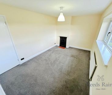 2 bedroom semi-detached house to rent - Photo 5