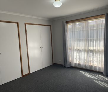 2/476 Regina Avenue, North Albury NSW 2640 - Townhouse For Rent | D... - Photo 1