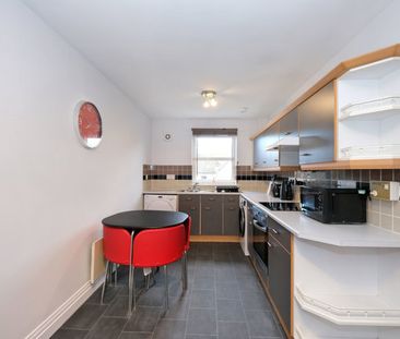 Top Floor Flat, 12 West Glendale Mews, Union Glen, AB11 6FR, Aberdeen - Photo 1