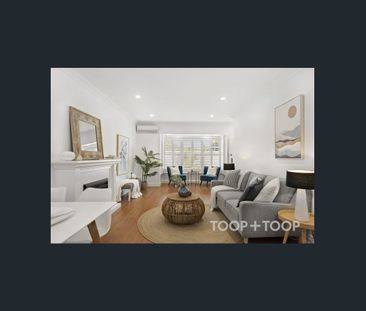 Luxurious Entertainer - Photo 1