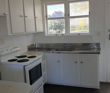 Hidden Gem in Pakuranga - Photo 2