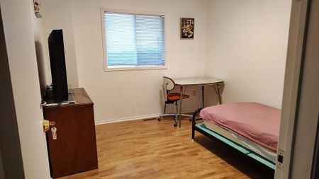 For Lease - 3050 Olympus Mews Unit# 3rd bedroom, Mississauga, Ontario - Photo 3