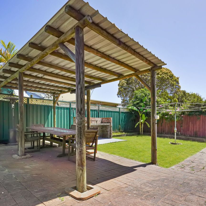 Apply Now - Century 21 &vert; the Paramount Group - Photo 1