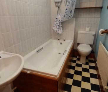 2 bedroom terraced house to rent - Photo 6