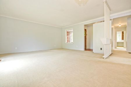 For Lease - 63 Hesketh Court, Toronto, Ontario - Photo 3