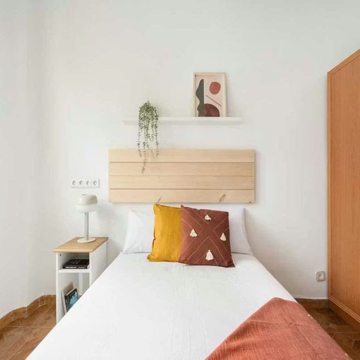 Calle de Bravo Murillo, Madrid, Community of Madrid 28020 - Photo 1