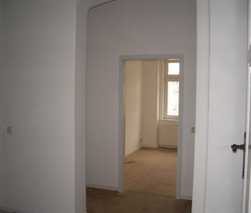 ruhige 3- Raumwohnung mit offener Küche und Dusche ! - Foto 4