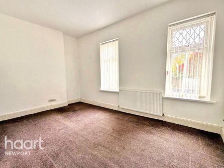 4 bedroom terraced house to rent - Photo 2