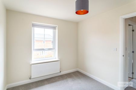 Almond Avenue, Peterborough, Whittlesey - Photo 5