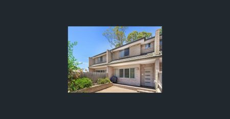 Comfortable and Convenient Townhouse - Photo 2