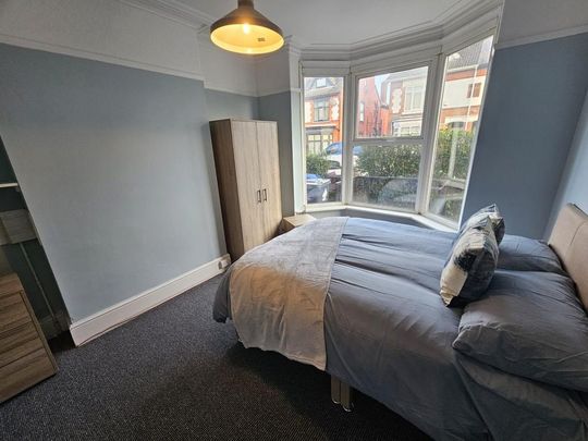 1 bedroom in a house share to rent - Photo 1