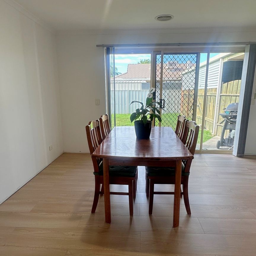 Lovely Three Bedroom Wodonga Home - Photo 1