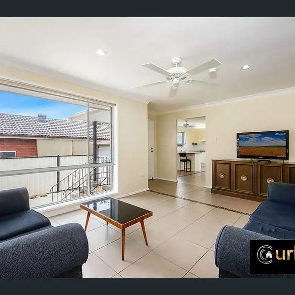 “Spacious Living in a Sought-After Quakers Hill Pocket” - Photo 1