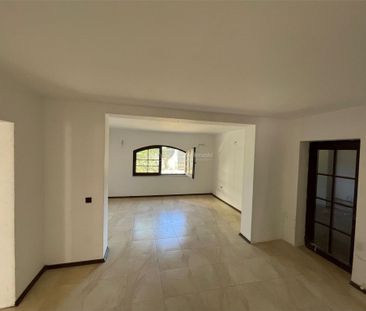 Casa individuala - Petresti Corbeanca - 9 camere - 3 bai - 5 - Fotografie 4