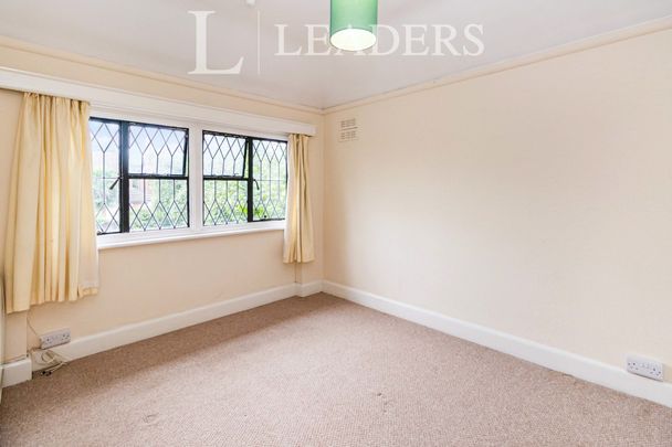 1 bedroom maisonette to rent Sidney Road, Walton-on-Thames, KT12 - Photo 1