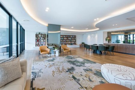 Welcome to your Fully furnished Lifestyle Retreat in Hope Island. - Photo 4