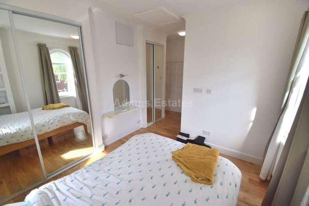 Wokingham Road, Reading, RG6 - Photo 1