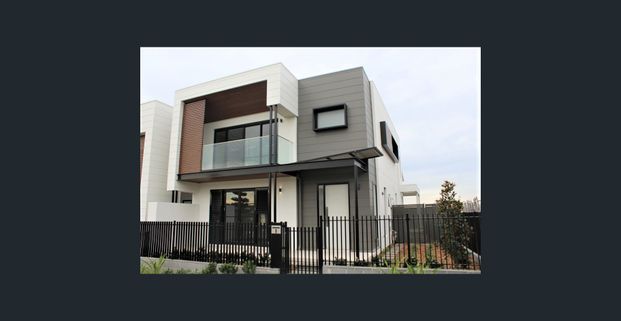 Location, Lifestyle & Luxury! - Photo 1