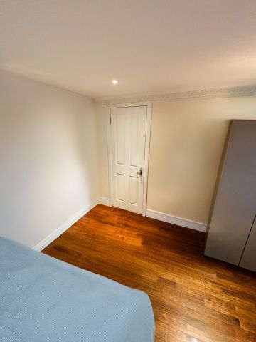 Room in a Shared Flat, Stunning Double Room In North Greenw, SE10 - Photo 4