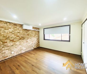 Stunning 3-Bedroom Townhouse in Prime Lurnea Location. - Photo 4