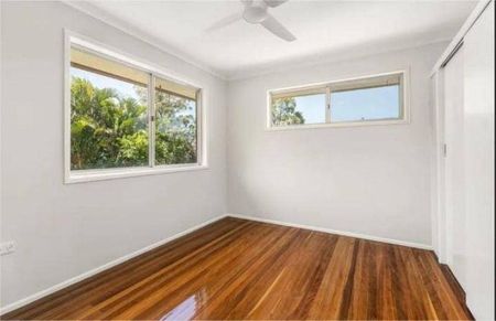 Family friendly Brick home with modern comfort - Photo 3