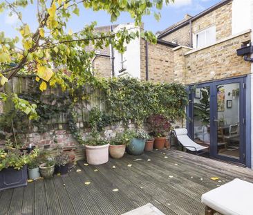 3 bedroom terraced house to rent - Photo 3