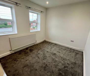 Newly refurbish 1 Bed Flat - Photo 3