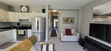 For Lease - 50 Lymburner Street, Pelham, Ontario - Photo 2