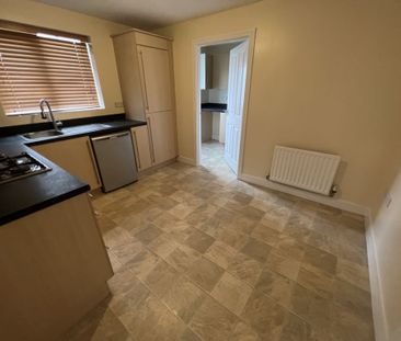 4 Bedroom Detached - Photo 6