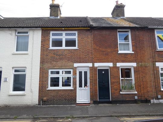 3 bedroom terraced house to rent - Photo 1