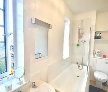 Room in a Shared Flat, Timbrell Place, SE16 - Photo 2