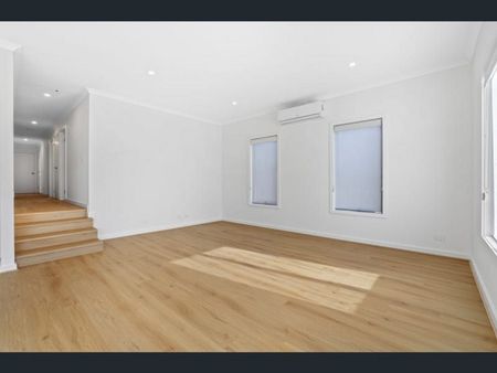 Modern, Low-Maintenance Living in the Heart of Drouin - Photo 2