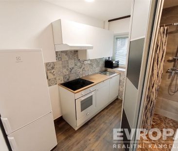 Pronájem bytu 1+1 30 m² - Photo 2