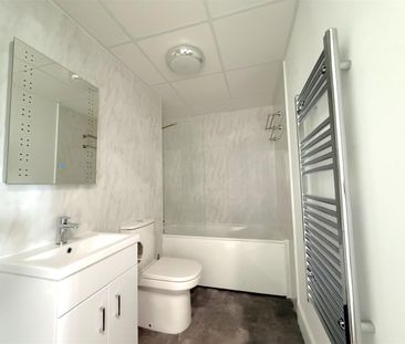 Flat 30, 2 Martin Court, Hastings, TN34 1DY - Photo 4