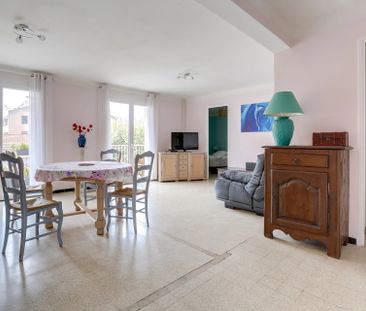 Location Appartement 3 pièces 71m² LA CIOTAT 13600 - Photo 2