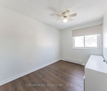 22 Hazelglen Court #Upper level - Photo 6