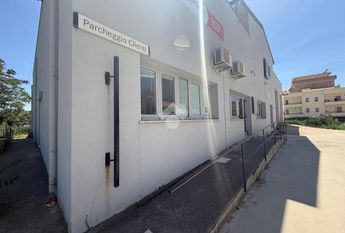 Capannone in affitto