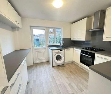 Telford Drive, Walton-on-thames, KT12 - Photo 6