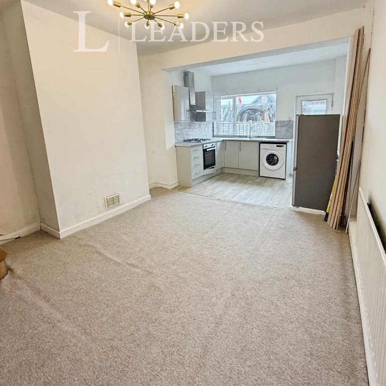 2 bedroom terraced house to rent - Photo 1