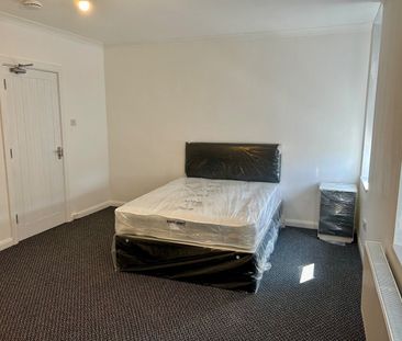 Room in a Shared House, Chestnut Road, B13 - Photo 2