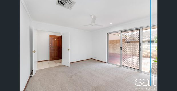 Spacious Villa! - Photo 1