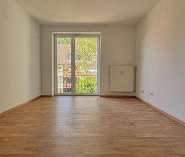 Helle, gut geschnittene 3-Zimmer-Wohnung mit zusätzlichem Mansardenzimmer - Photo 3