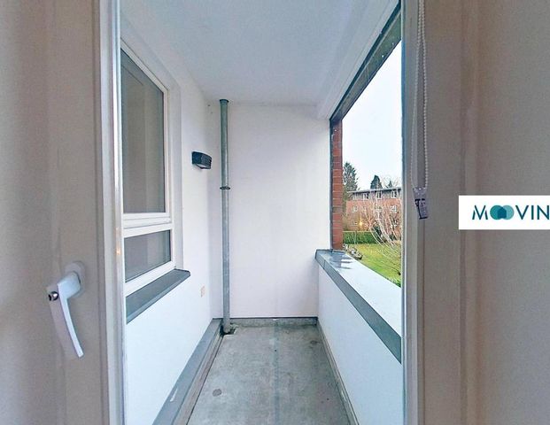 Geräumige 2-Raum-Wohnung mit BALKON und EINBAUKÜCHE in Ahrensburg - Foto 1