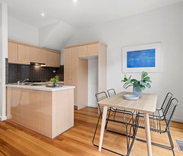 Townhouse Living - Photo 3