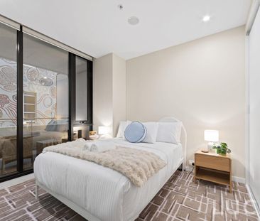 Beautifully furnished two-bedroom apartment in Upper Westside - Photo 5